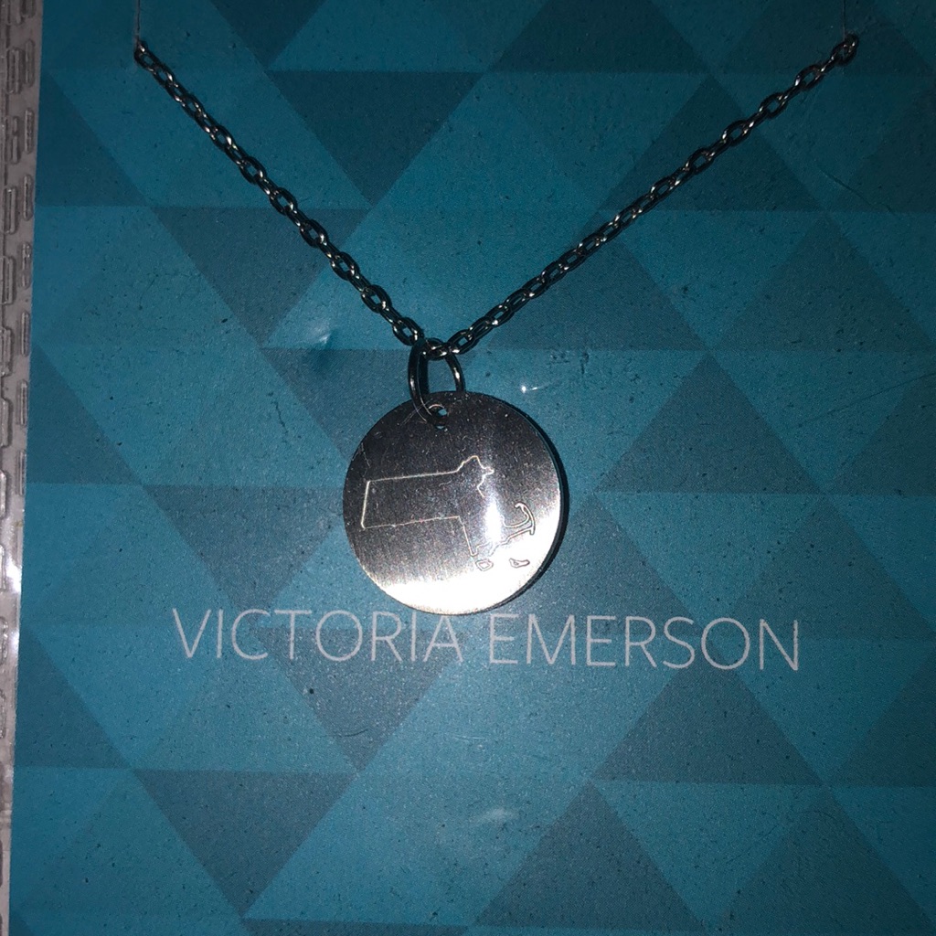 Massachusetts Necklace 7$